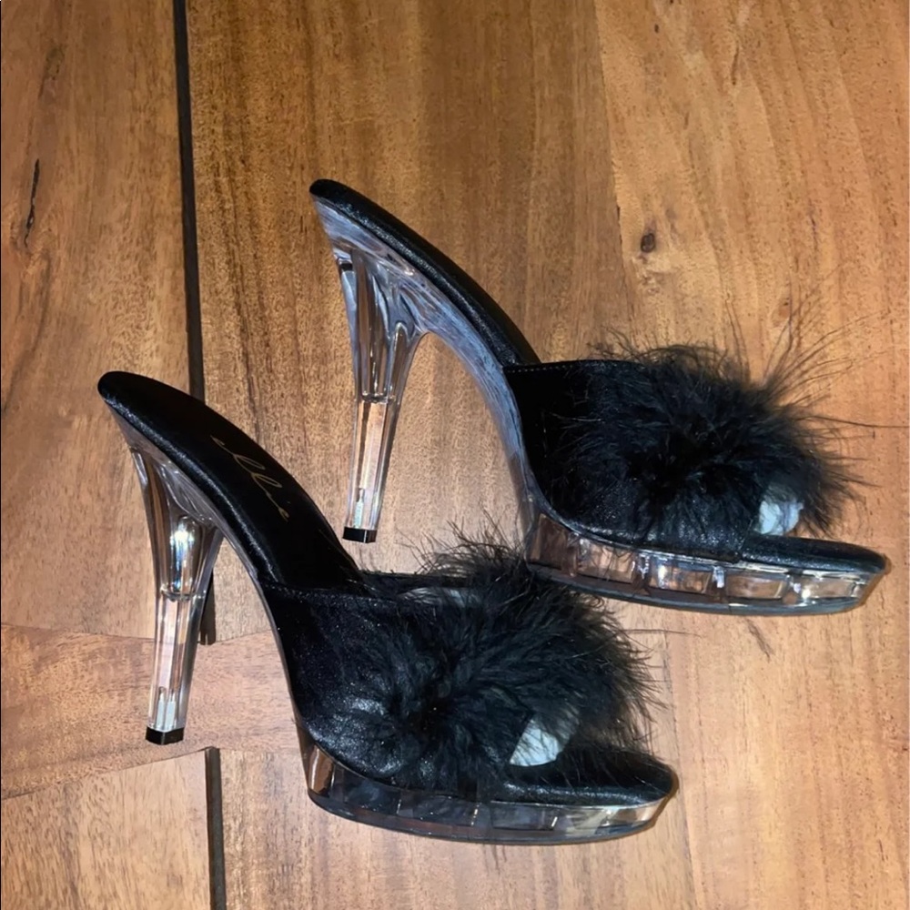 Ellie Black Faux Feather Slip On Heels Size 10 NWOB